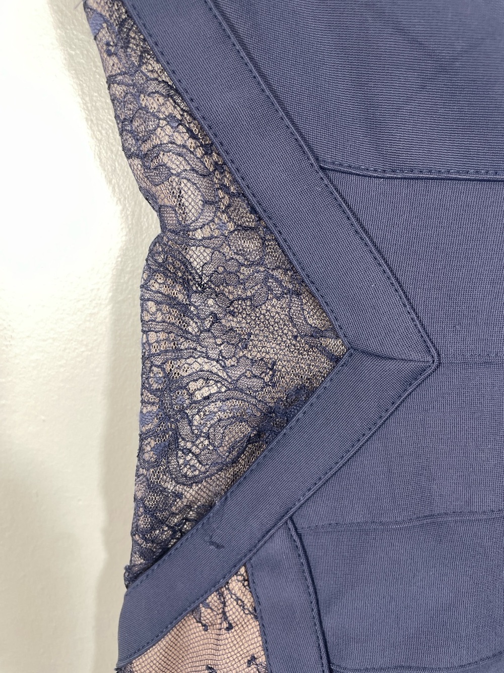 BCBG Max Azria Navy Lace Bandage Bodycon Cocktail Dress - Picture 8 of 12